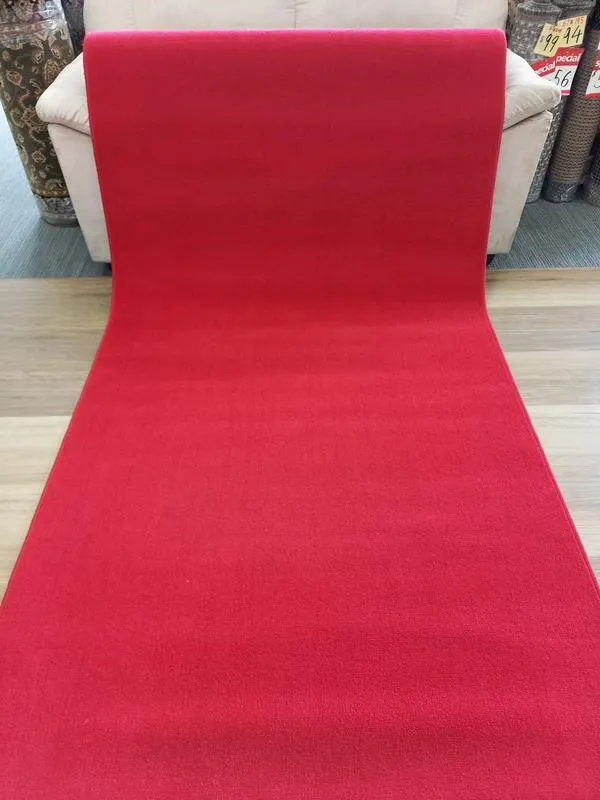 Red Grandeur Plush Pile Wedding Event Exhibition