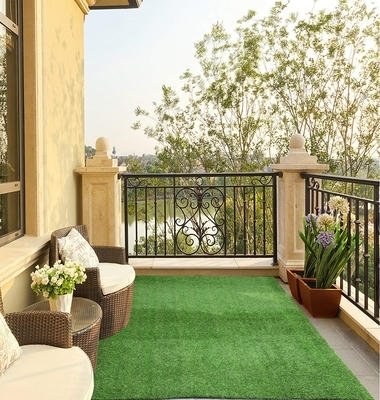 Soft and Weatherproof Balcony Grass Carpet